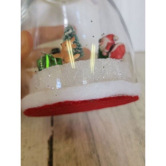 Wine glass Winter Wonderland Santa scene Snowman figure xmas deer - Picture 5 of 10